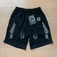 Shorts 18