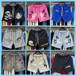 Designer Mens Hellles Shorts Letter Graphic Print High Street Vintage Hip Hop Shorts Summer Womens Loose Casual Washed Shorts